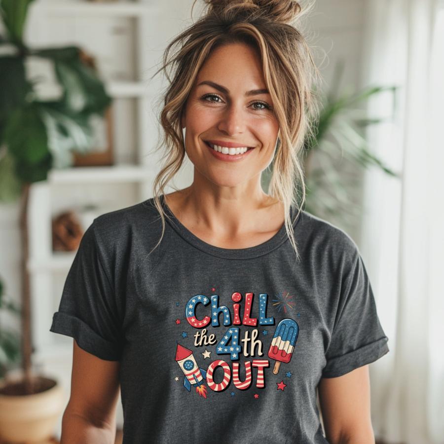 Chill the 4th Out T-Shirt In Grey 